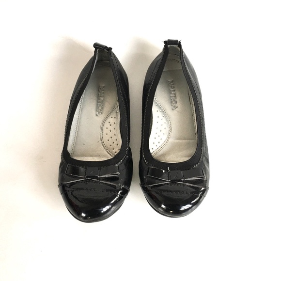 Nautica Other - NAUTICA LUNETTE CAP TOE FLATS LITTLE GIRLS SIZE 1
